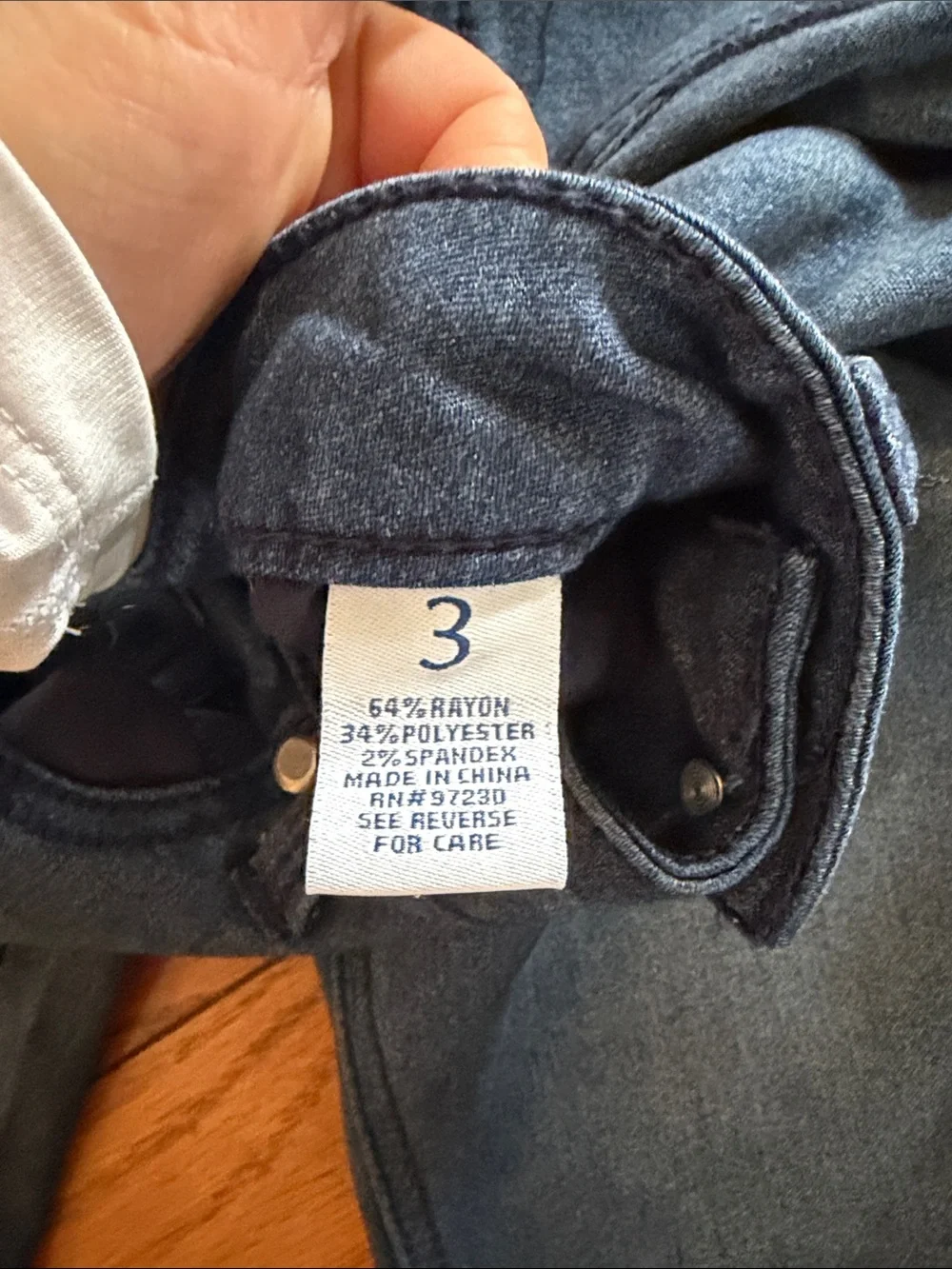 Almost Famous Jeans - Picture 4 of 5